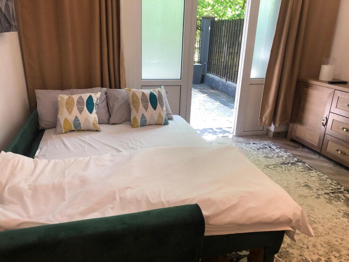 Garden Appartement Petrila